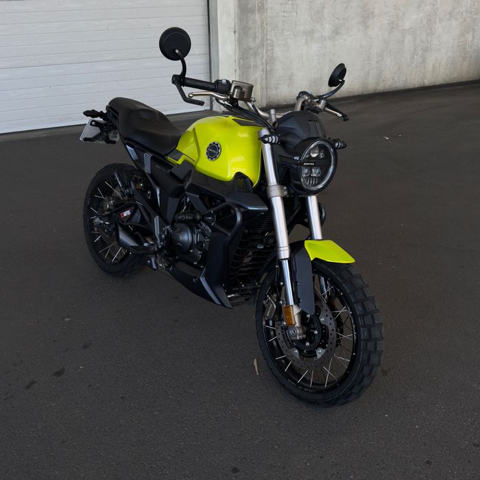 Zontes G1 Scrambler 125cc imaculada
