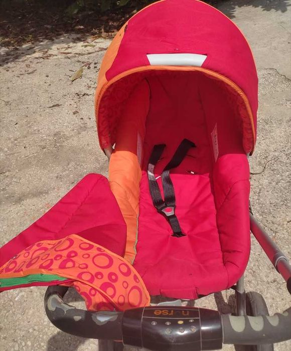 Carrinho de bebe + Ovo  Usado