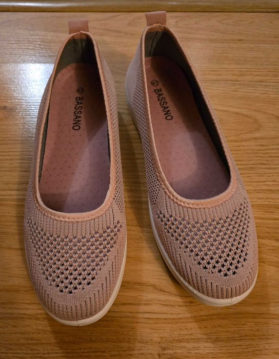 Półbuty Bassano Pink Tenisówki wsuwane ażurkowe r.41 brudny róż