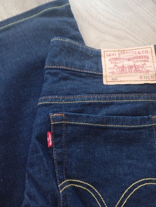Levis jeans 602 spodnie
