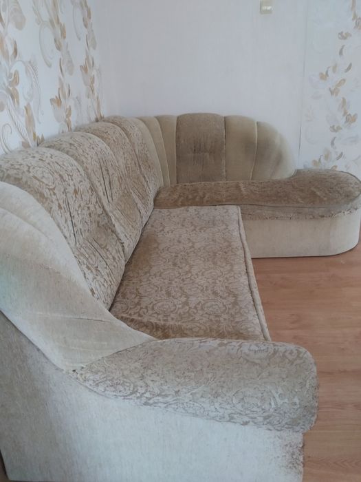 Диван кутовий 2500×1600