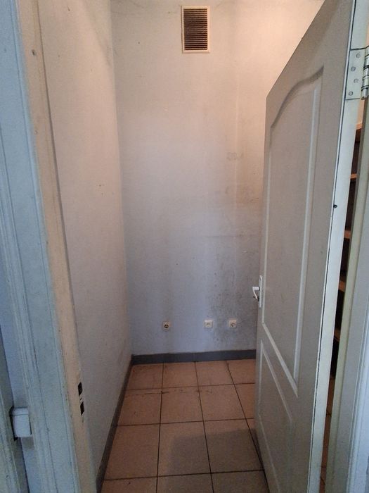 Продаж приміщення  вул Тарнавського