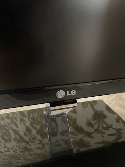 Монітор LG Flatron E2360V-PN
