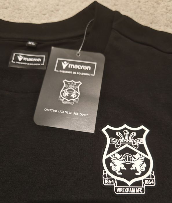 T-shirt Wrexham FC Preta tam. L / XL