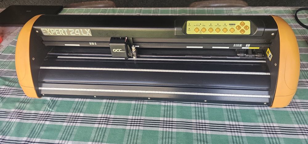 Plotter Expert 24L