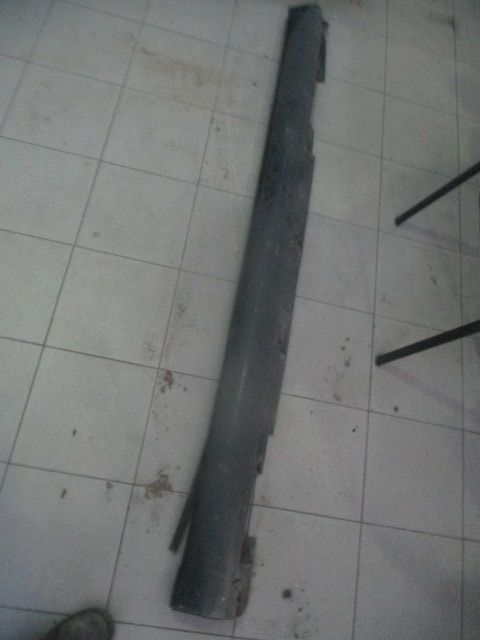 Embaladeira esquerda TOYOTA Corolla Verso (ZER_, ZZE12_, R1_)