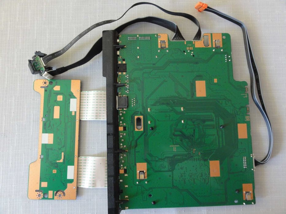 Płyta sygnałowa Samsung UE 5570 U