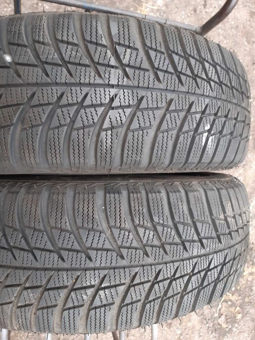 Opony zimowe 215.65.17 Bridgestone 2018 rok