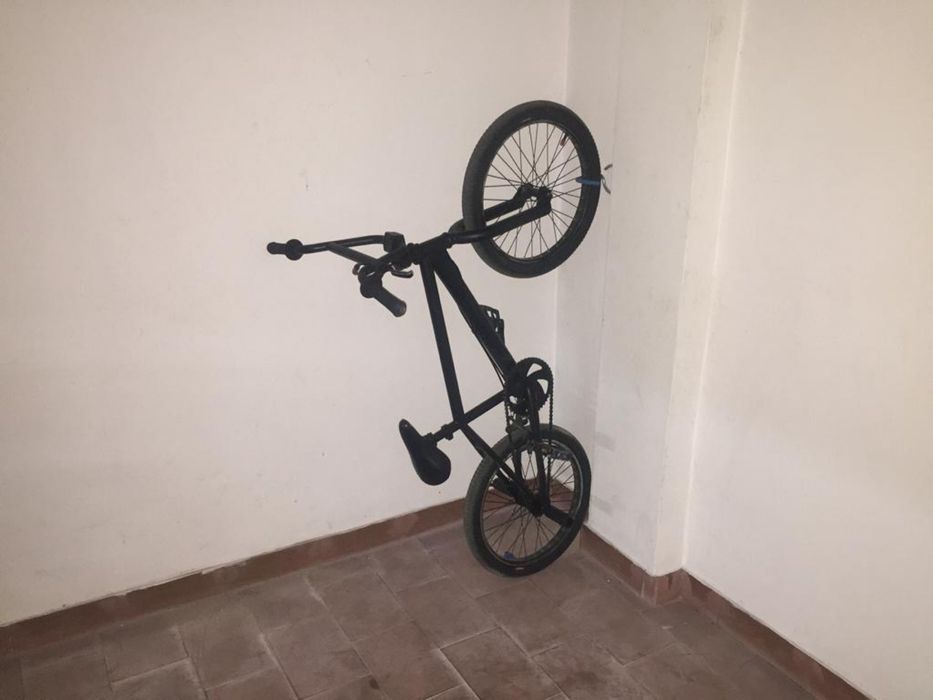 Vendo garagem setubal
