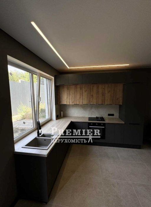 Таунхаус з ремонтом на Таїрова