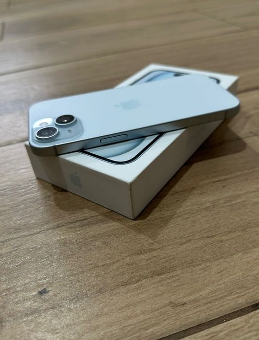 iPhone 15 128GB
