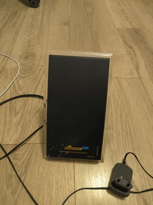 Antena domowa wewnętrzna DVB Signal