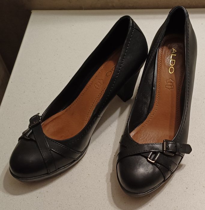 Sapatos com salto ALDO