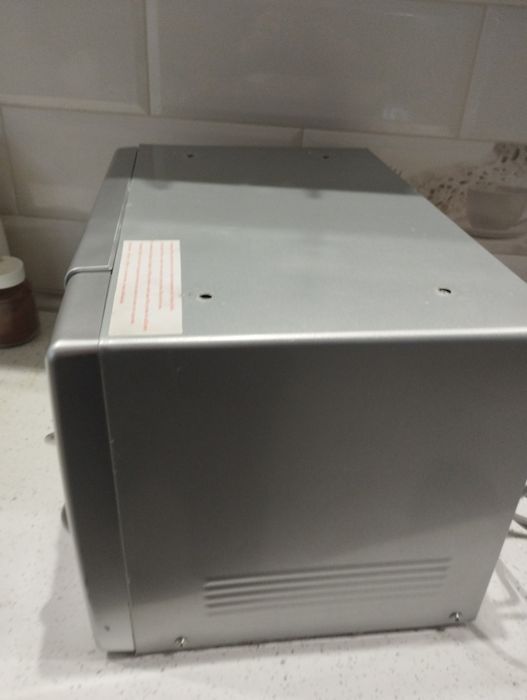 Мікрохвильовка Haier de Lux