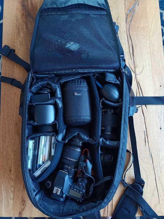 Canon Eos 80d, 17-55, 100 mm, 50 mm, 55-250 plus inne