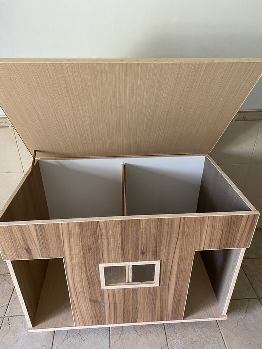 Casota para caes de medio e pequeno porte em madeira tratada