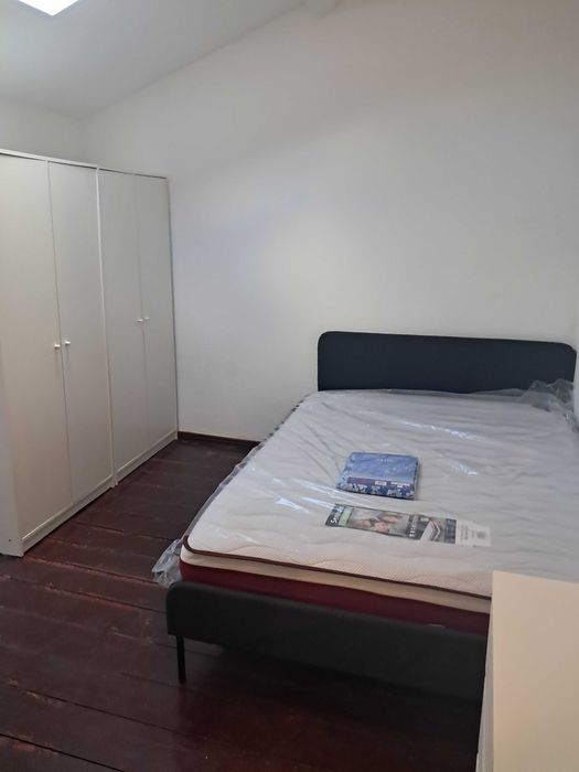 T-3 Equipado/mobilado+ PÁTIO. Centro Lisboa. Oportunidade: Só duas rendas.