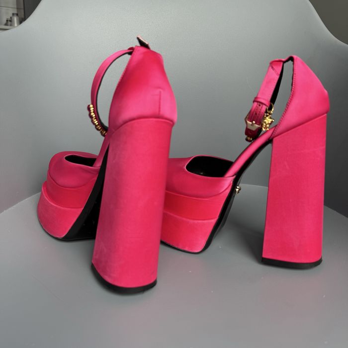 Туфли версаче «Versace» 37 р розовые