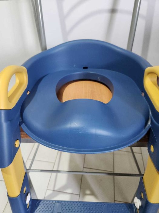 Assento sanitário infantil tipo escada auxiliar