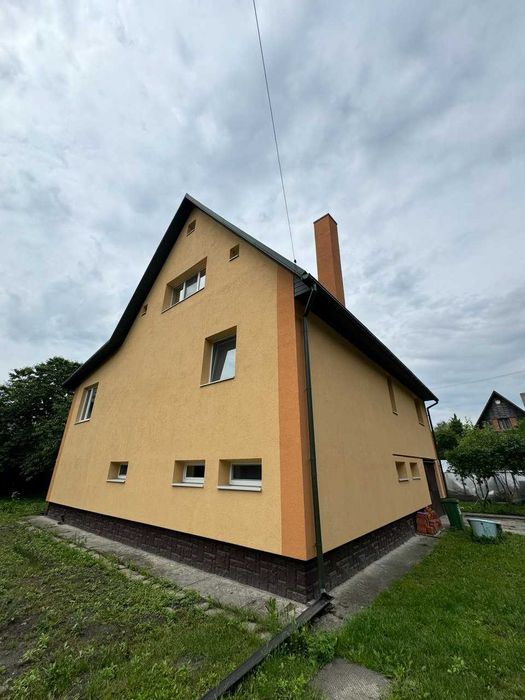 Продаж будинку в Суховоля біля озера