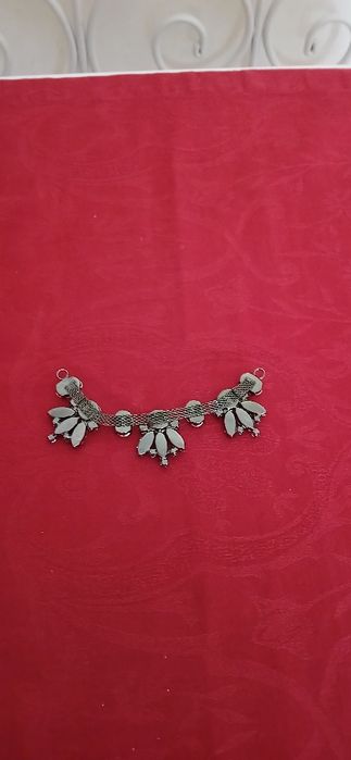 Colar Zara, para camisola