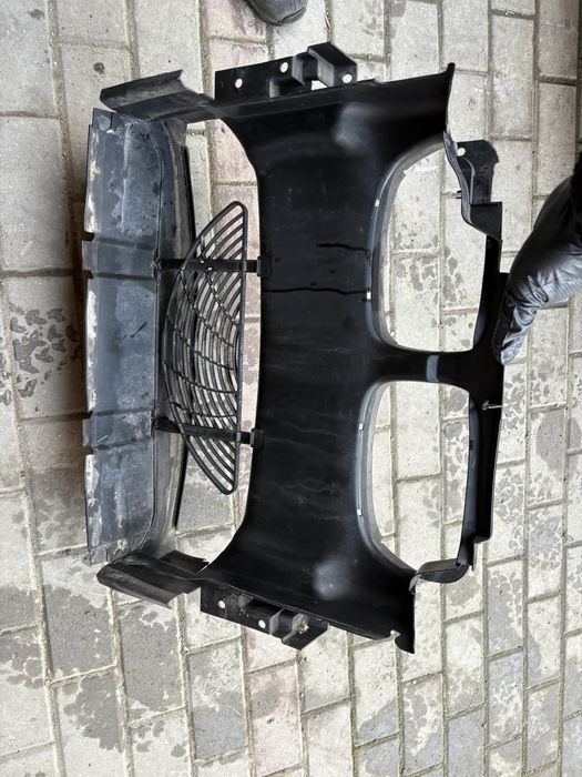 Kierownica powietrza wlot centralny bmw e46 coupe cabrio