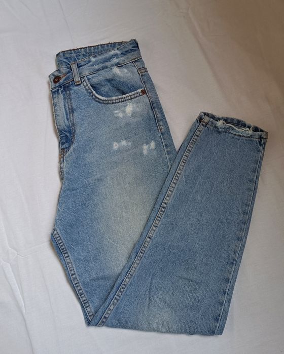 Жіночі джинси блакитні Mom