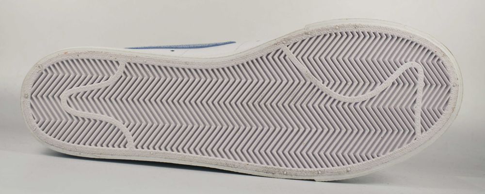 Buty Nike Blazer Low Platform DV6978 roz. 42,5