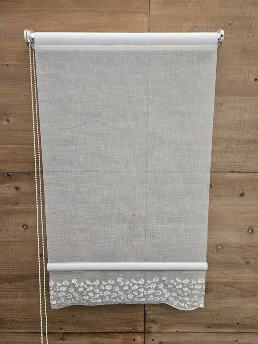 Biała roleta okienna żakardowa 85 x 130 85 na 130