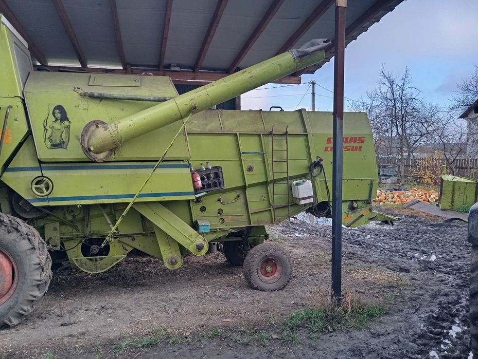 Продам комбайн клас консул