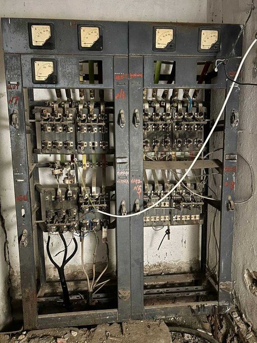 (7) Продаж майнового комплексу у м. Бар (8813)