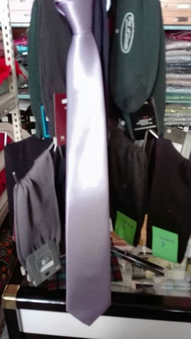 Gravata nova violeta claro