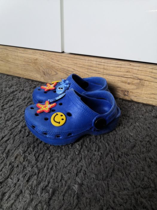 Granatowe buty klapki sandały jak crocsy croksy.