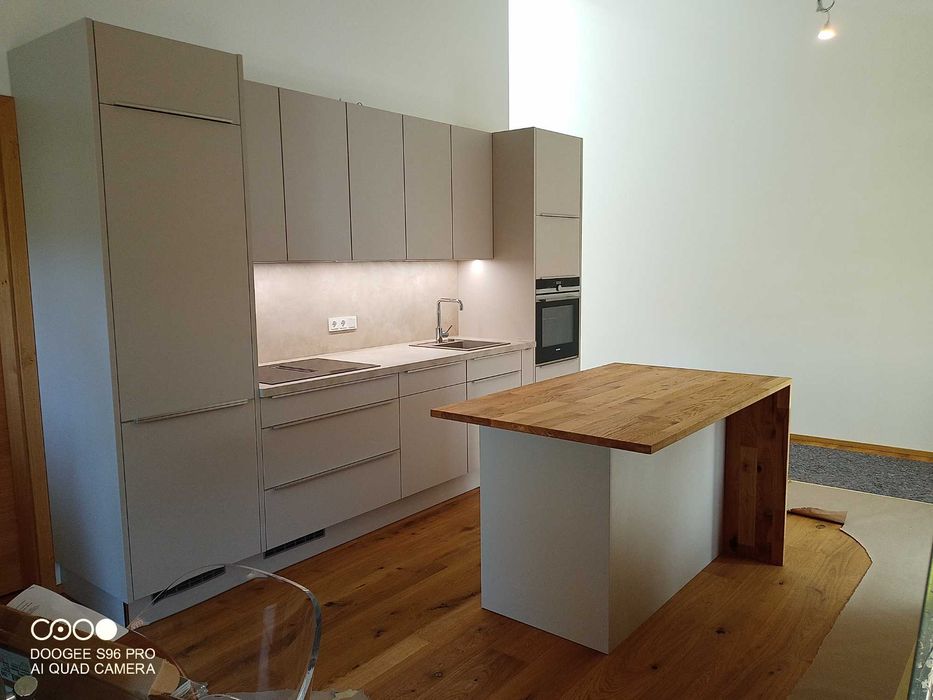 Montaż mebli modułowych Wymiana blatów Meble na wymiar