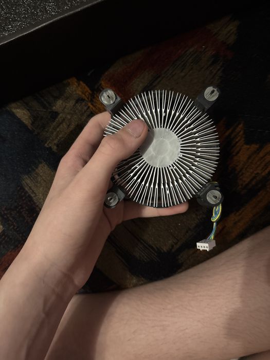 Боксовий кулер intel (сток)