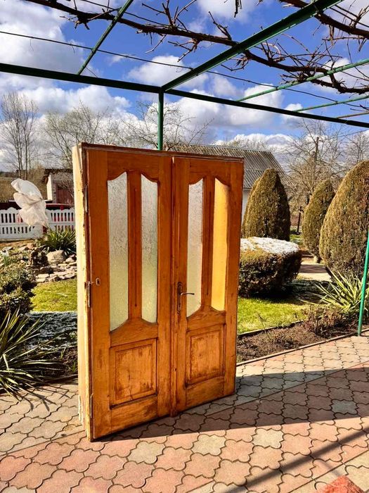 Деревяні дубові двері б/у 2х1,25