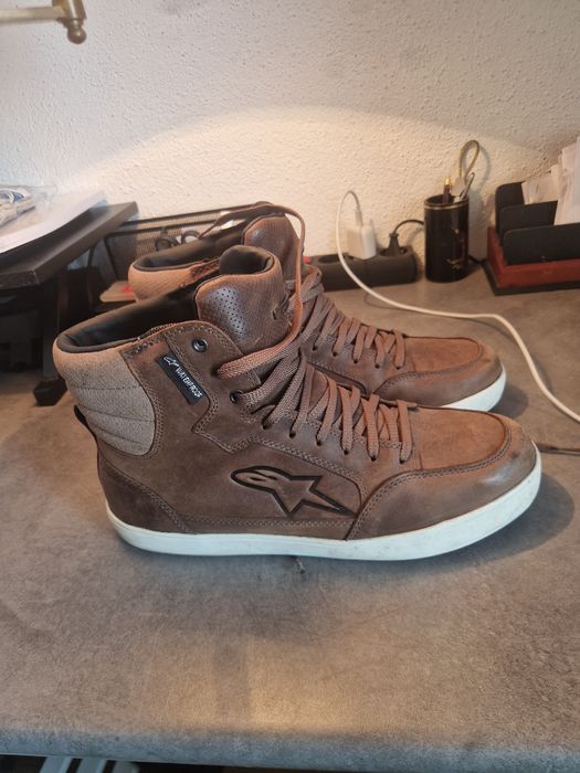 Botas Alpinstar castanhas