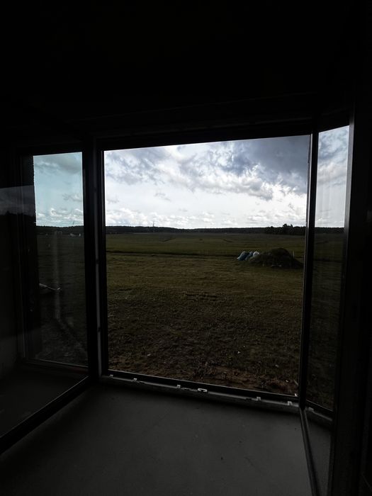 Sprzedam dom w trakcie budowy.