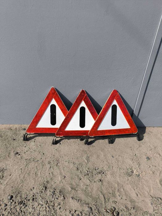 Знаки аварийной остановки Mercedes-Benz W123, W124, W126, W140 і тд.