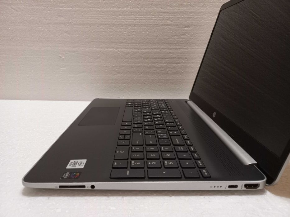 Игровой СВЕЖАК! HP Laptop 15 + (Core i7 10" го покл) + 16 RAM + ТОНКИЙ