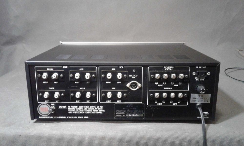 JVC VN-300,wzmacniacz stereo vintage
