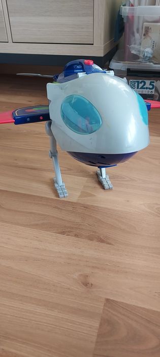 Avião  PJ Masks em bom estado