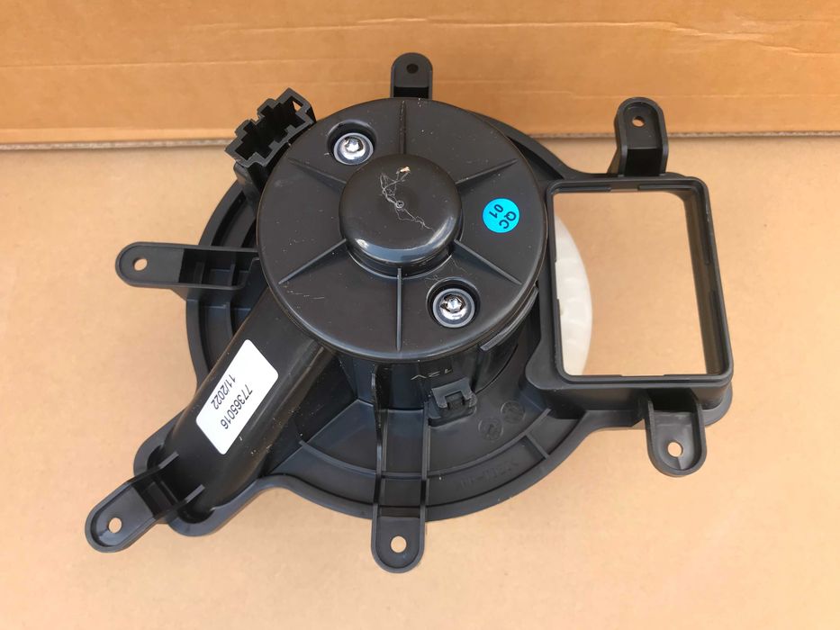 Моторчик печки вентилятор Peugeot 3008 5008 (09-16) Citroen DS5