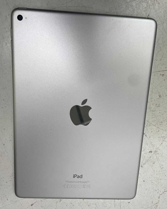 Планшет Apple iPad Air 2 (A1566)