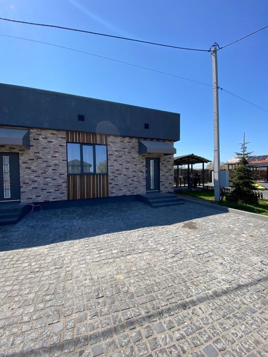 Кутовий таунхаус з ремонтом . Білогородка