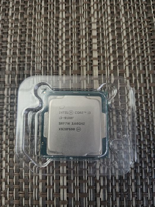 Процесор Intel i3 9100f+кулер
