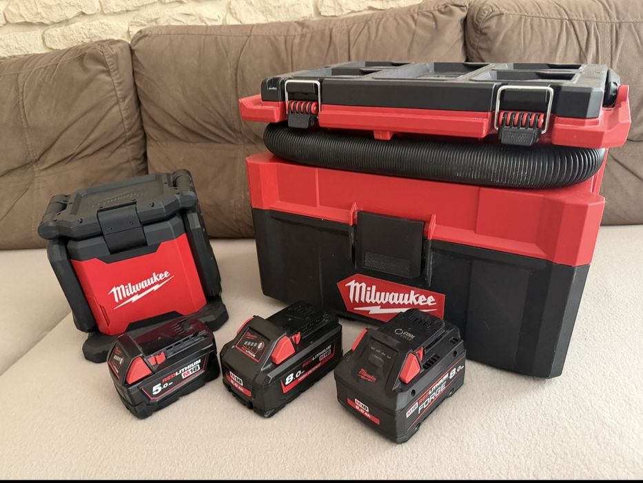 Lampa Milwaukee M18 MDTL, odkurzacz Milwaukee Milwaukee M18 FPOVCL, baterie 3 szt PL dystrybucja