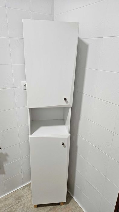Armário branco rectangular - Wc467439843930296321