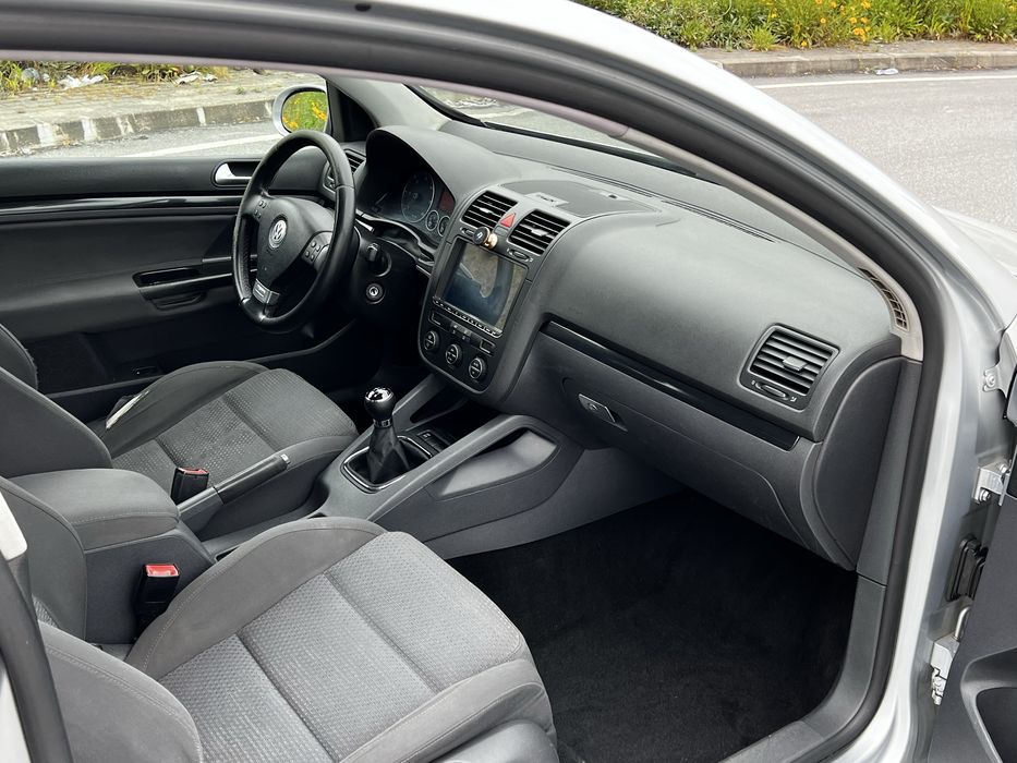 Volkswagem Golf 1.9 TDi