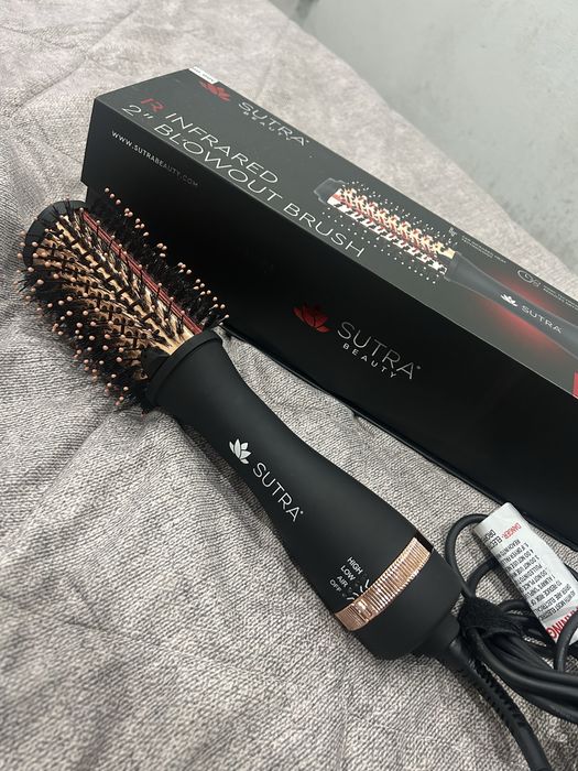 Escova de cabelo SUTRA